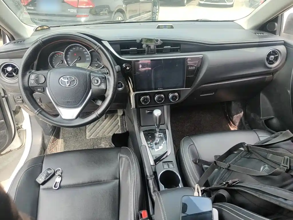 Toyota Corolla — миниатюра 10