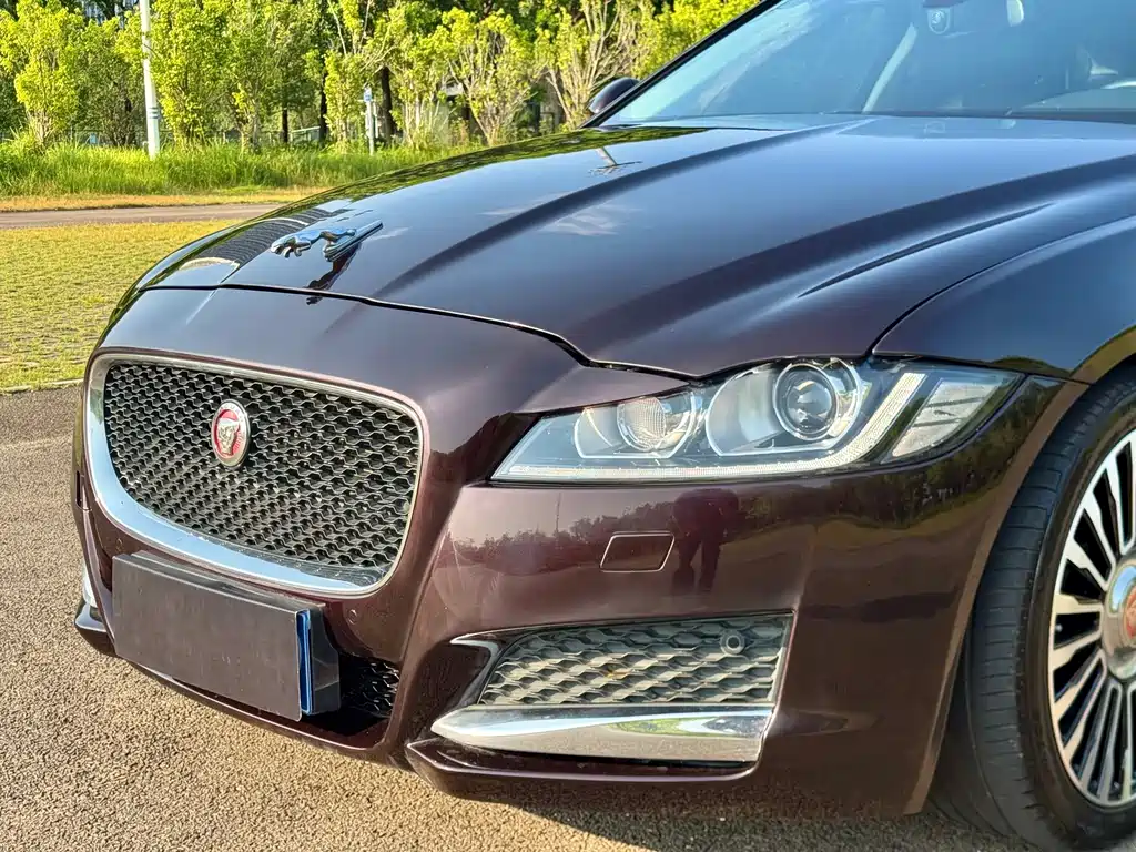 Jaguar XFL — миниатюра 10
