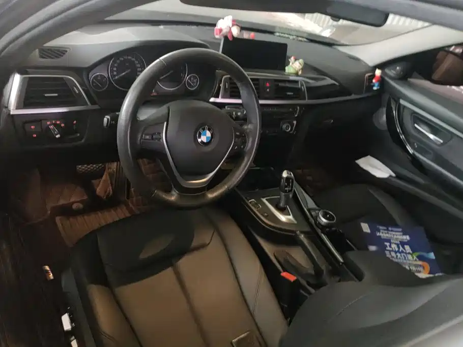 BMW 3 Series — миниатюра 12