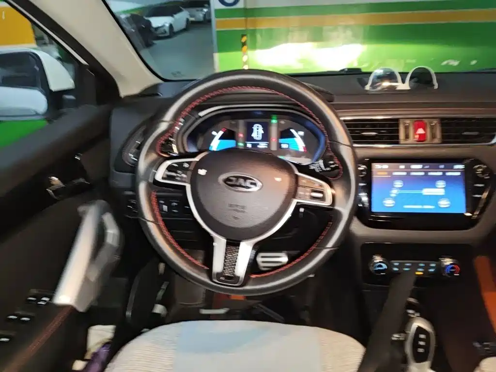 JAC JAC iEV7S — миниатюра 3