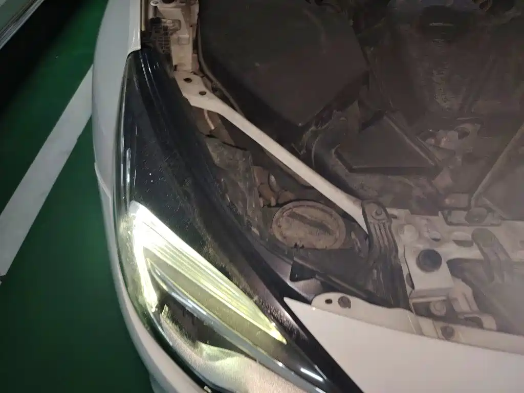 Buick Verano — миниатюра 20