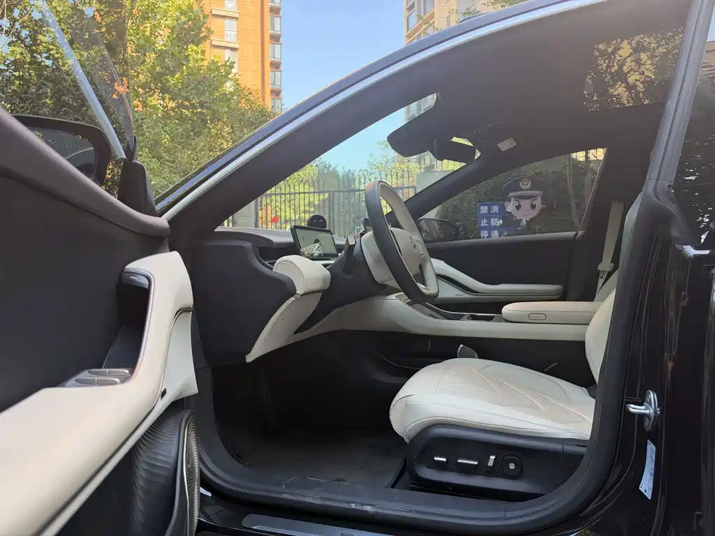 NIO ET5T — миниатюра 4