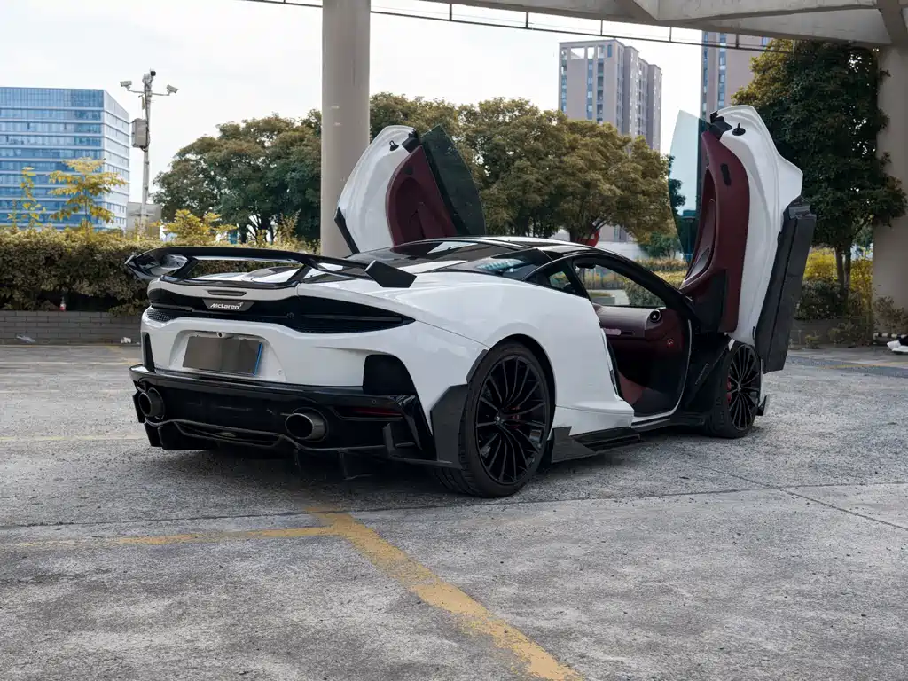 McLaren GT 2023 4.0T