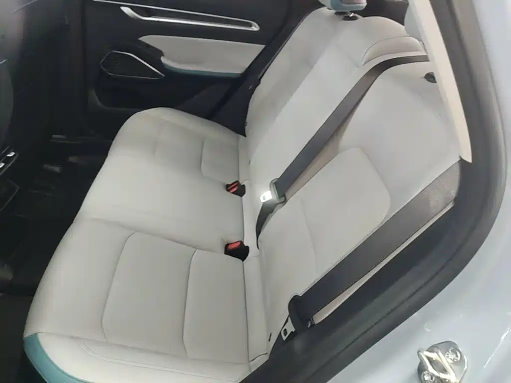 Geely Emgrand — миниатюра 17