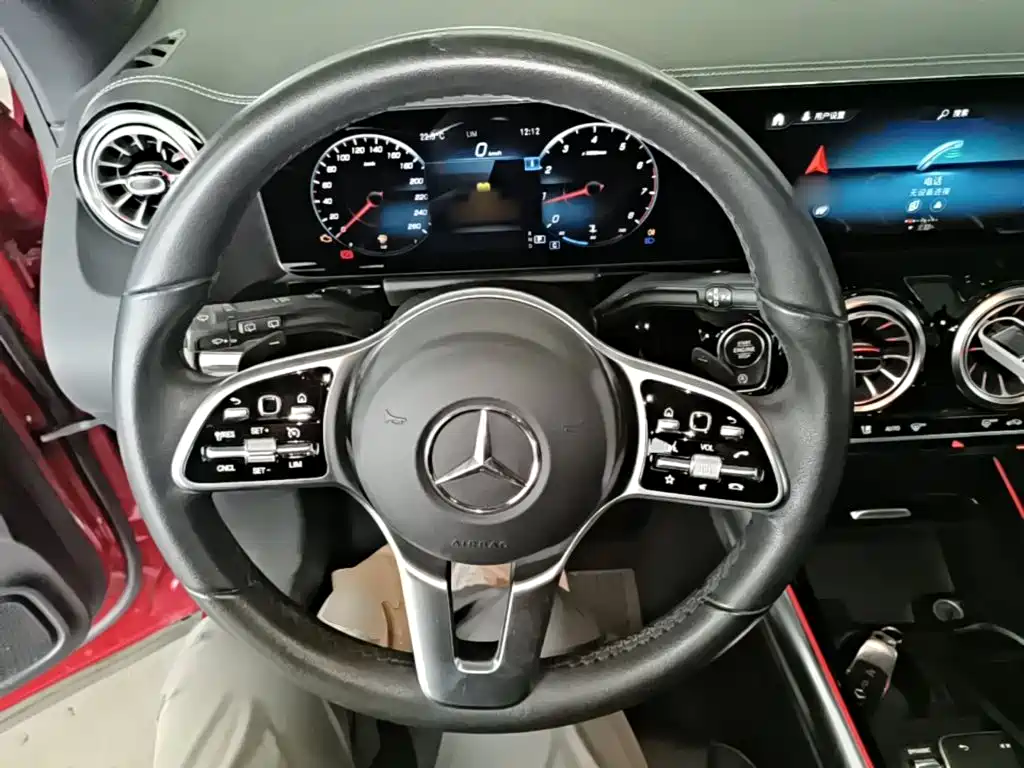 Mercedes-Benz GLA — миниатюра 11