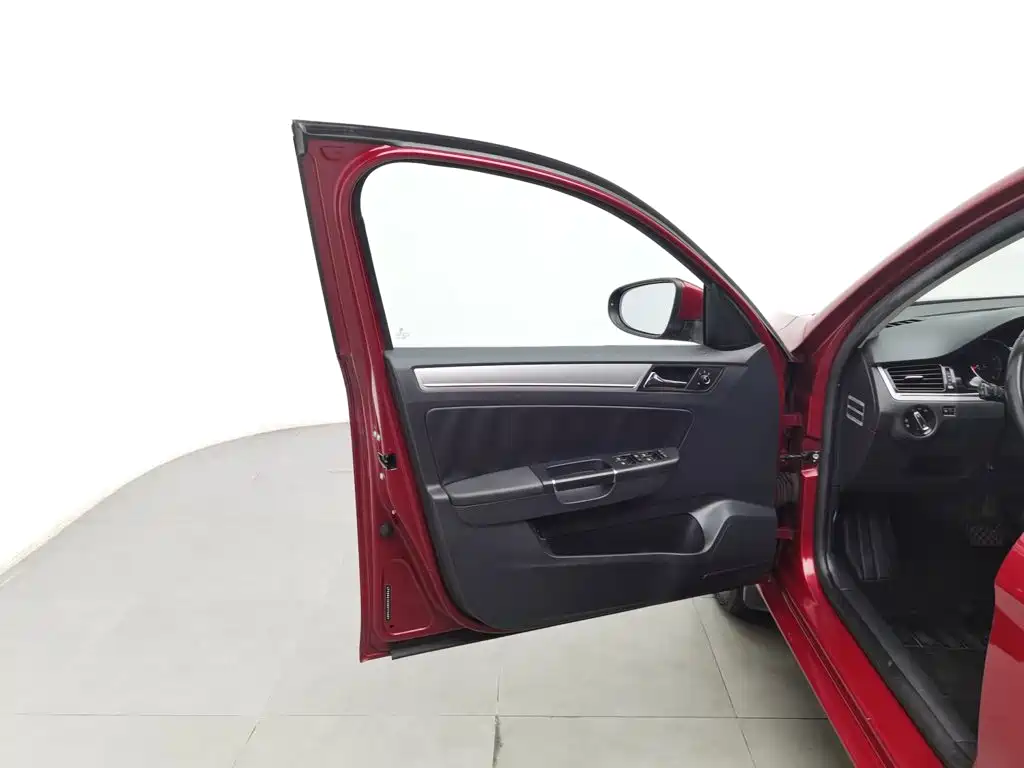 Volkswagen Bora — миниатюра 8