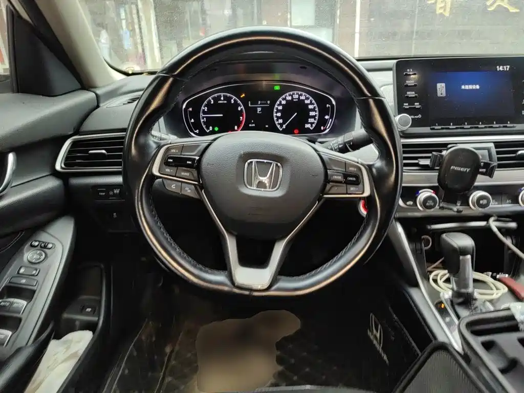 Honda Accord — миниатюра 7