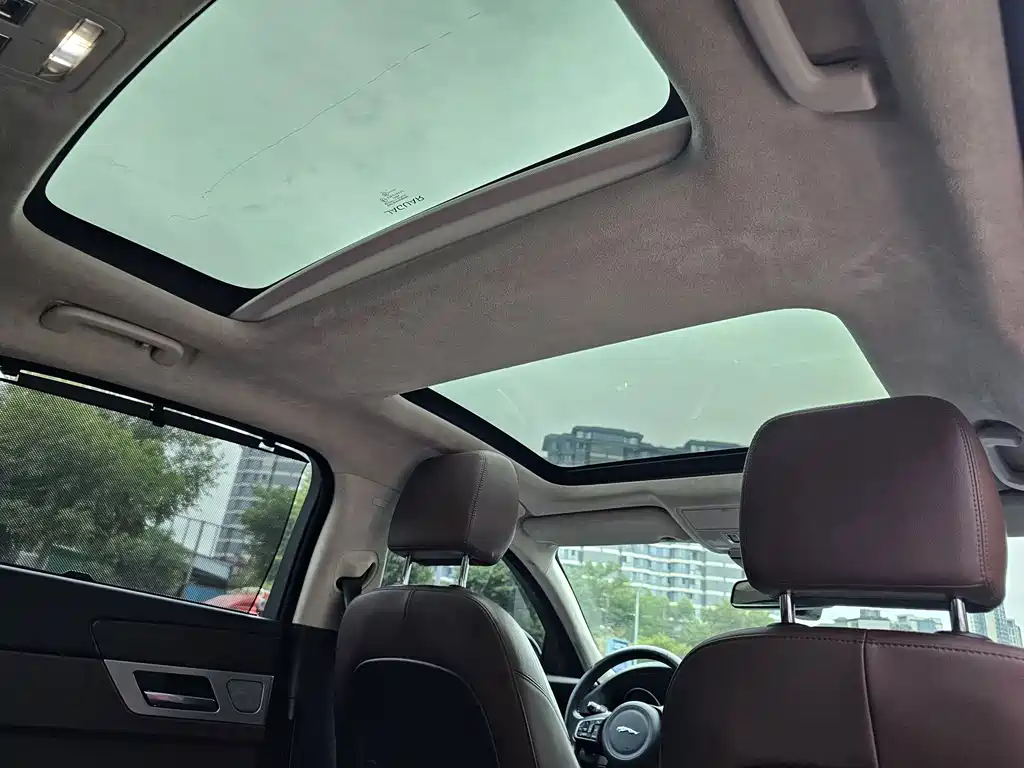 Jaguar XFL XFL 2.0T 240PS Luxury Edition, фото 6