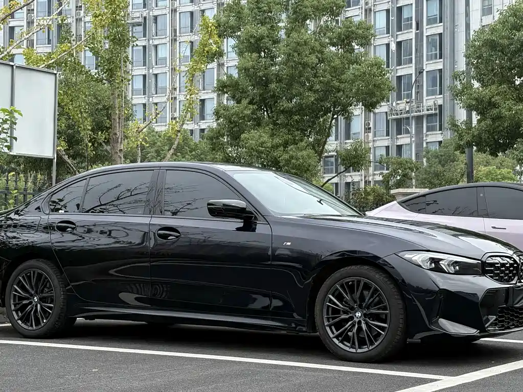 BMW 3 Series — миниатюра 3
