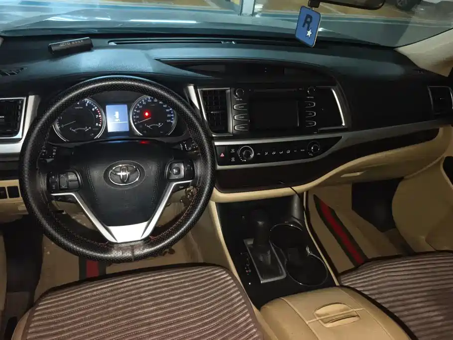 Toyota Highlander — миниатюра 12
