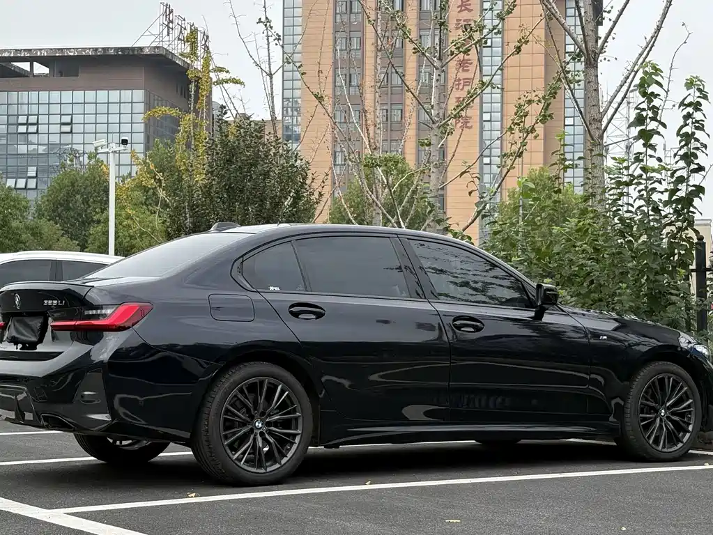 BMW 3 Series — миниатюра 9