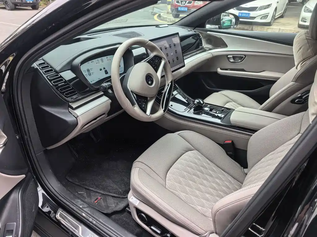 BYD Han — миниатюра 6