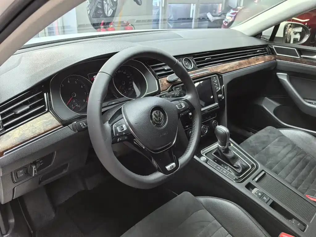 Volkswagen Magotan — миниатюра 6