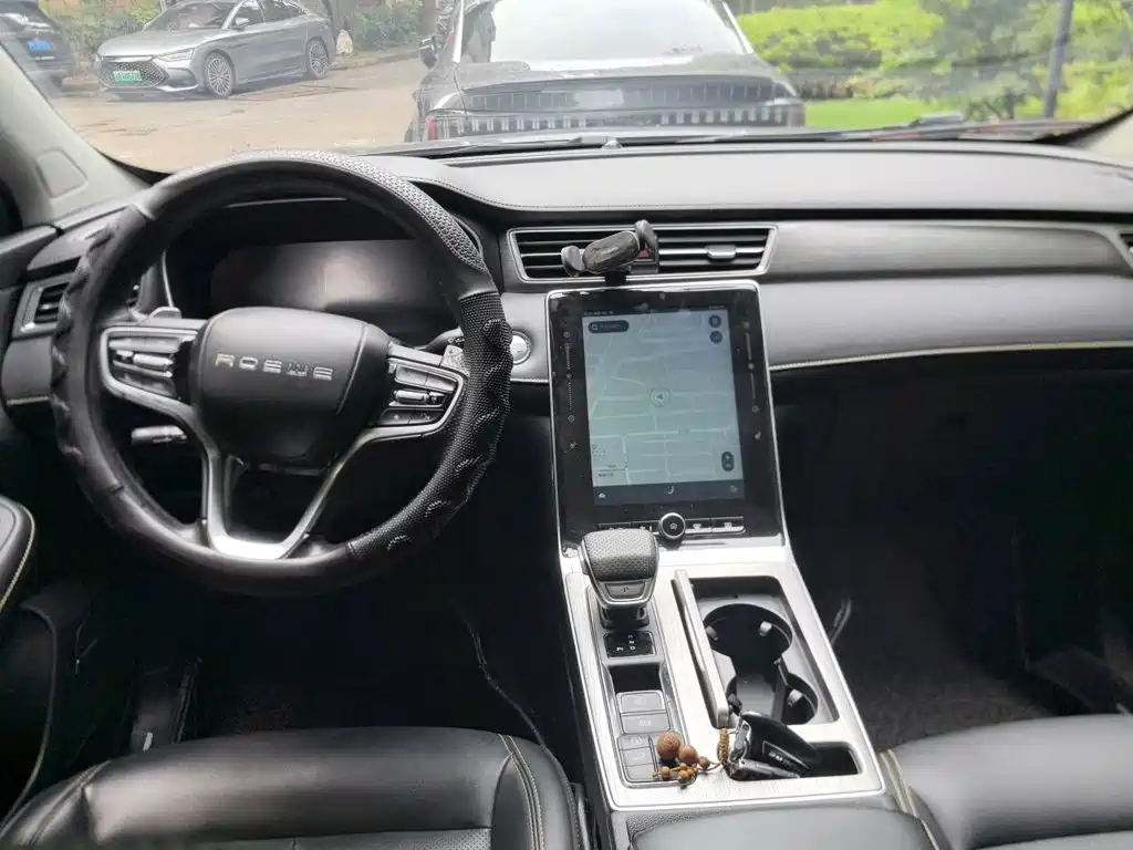Roewe RX5 New Energy — миниатюра 10