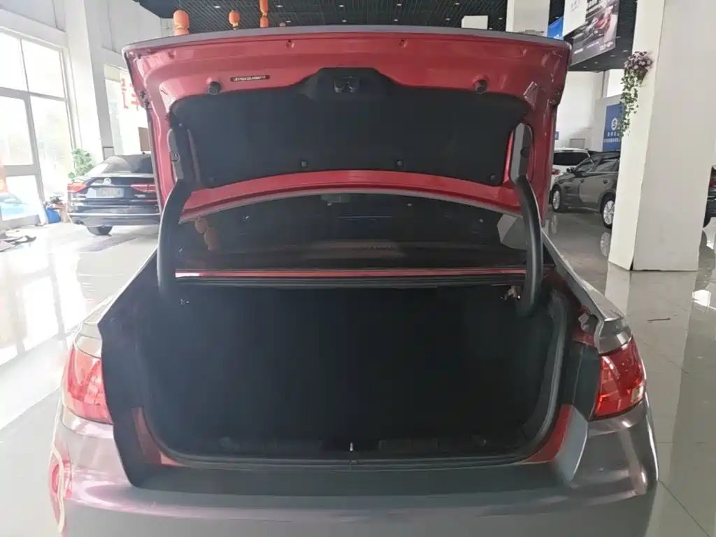 Geely Emgrand GL — миниатюра 19