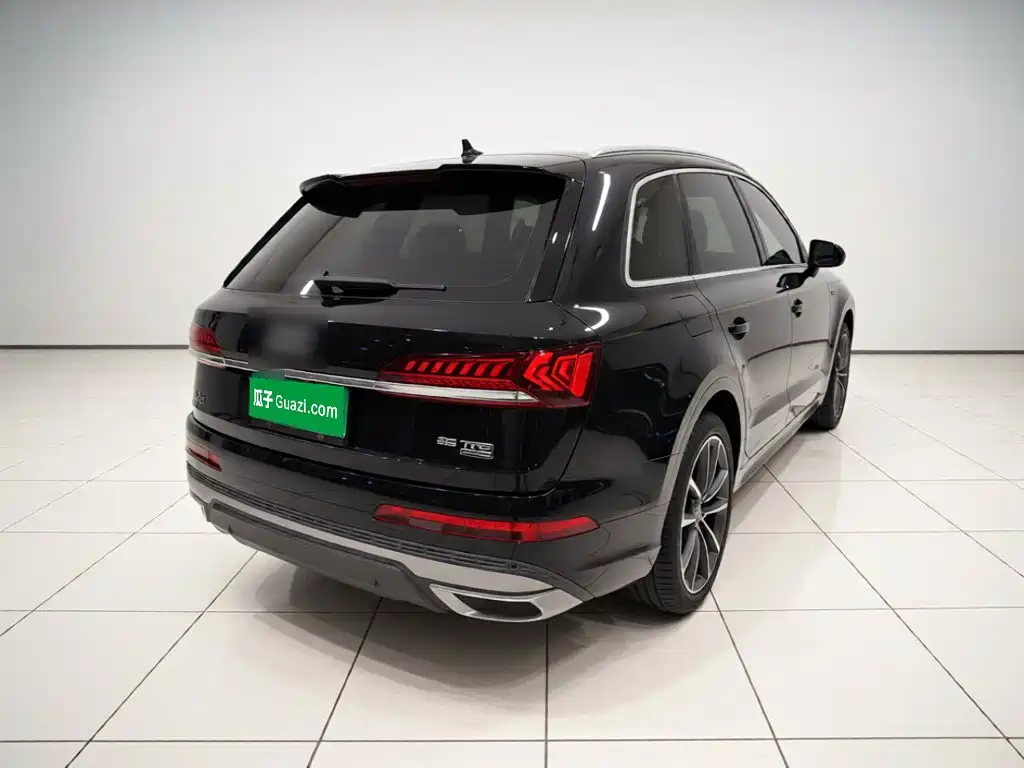 Audi Q7 — миниатюра 6