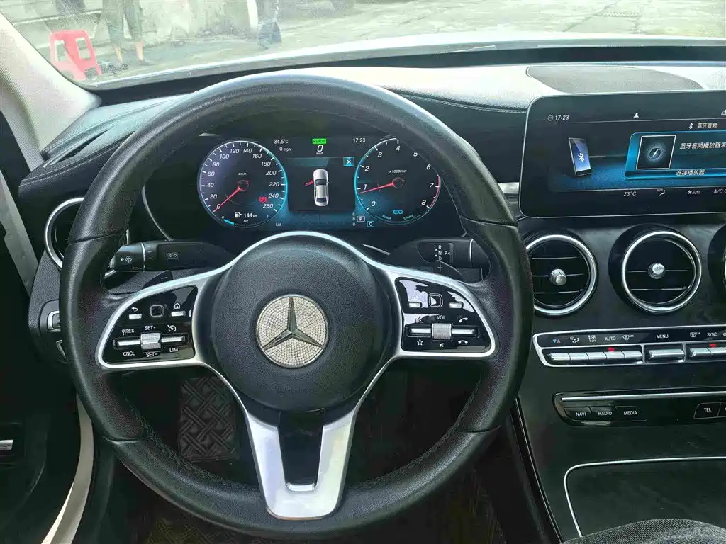 Mercedes-Benz C-Class — миниатюра 14
