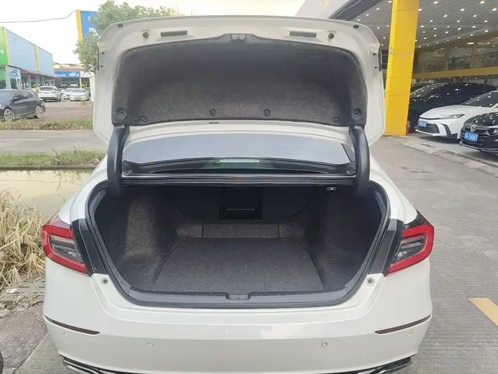 Honda Accord — миниатюра 19