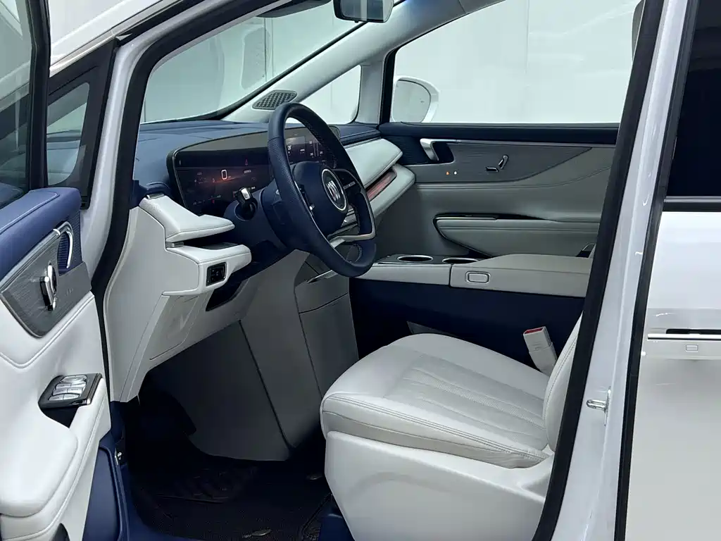 Buick GL8 Hybrid LandKing Luxury Enjoy Edition 7 seats, фото 25