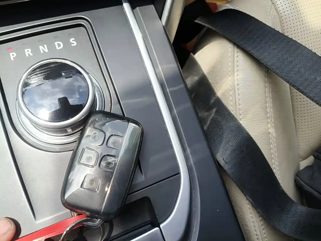 Land Rover Discovery Sport — миниатюра 9