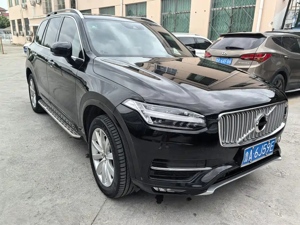 Volvo XC90 — миниатюра 3