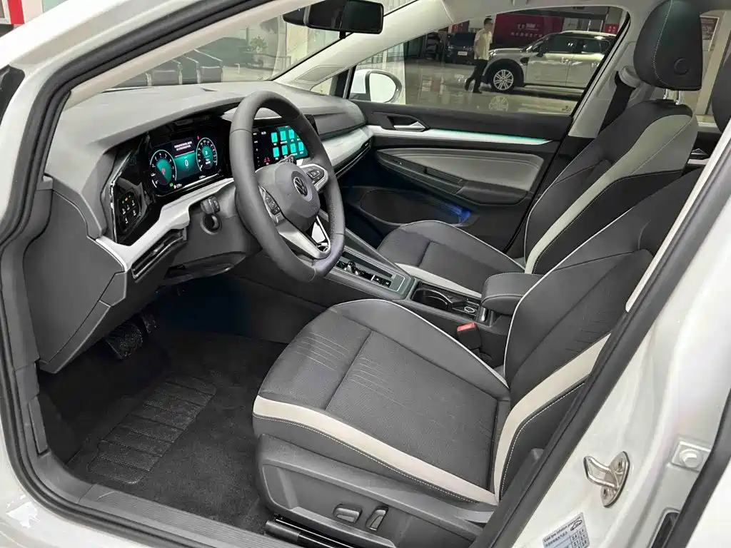 Volkswagen Golf — миниатюра 16