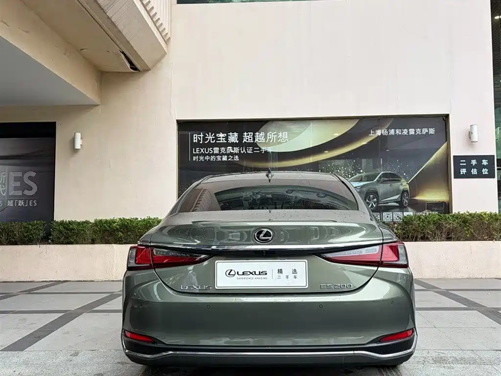 Lexus ES — миниатюра 4