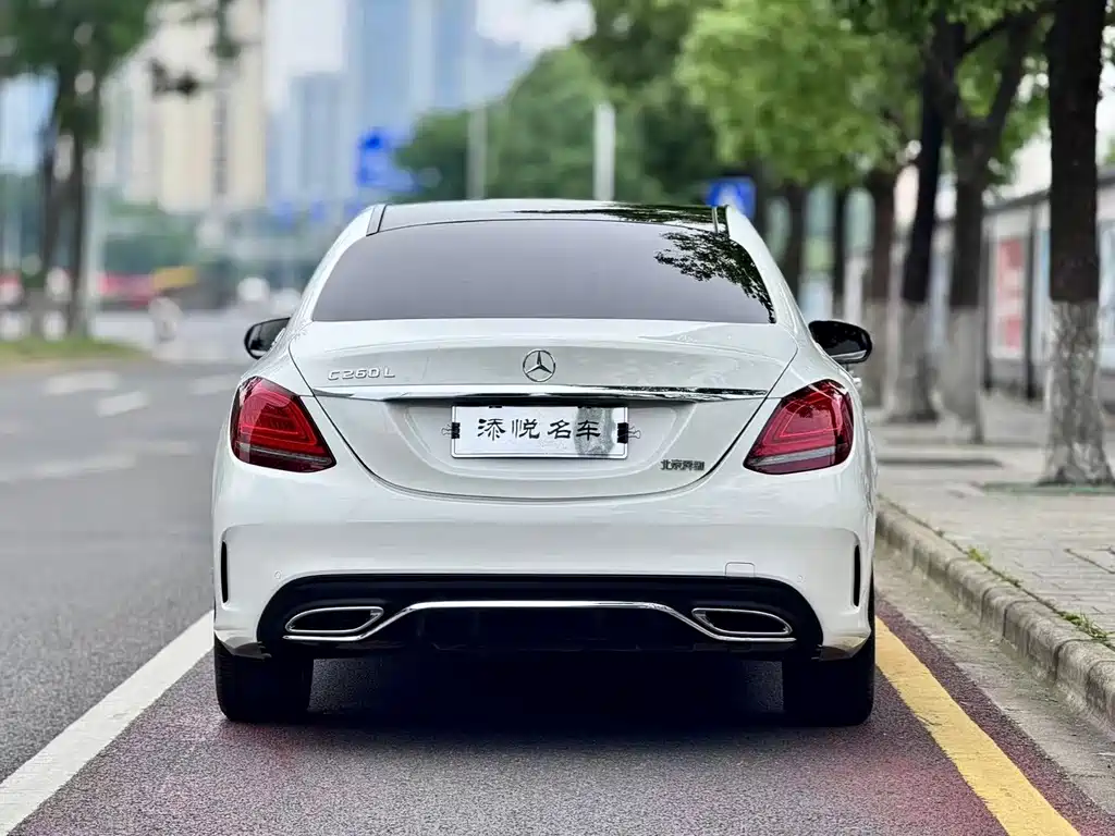 Mercedes-Benz C-Class — миниатюра 4