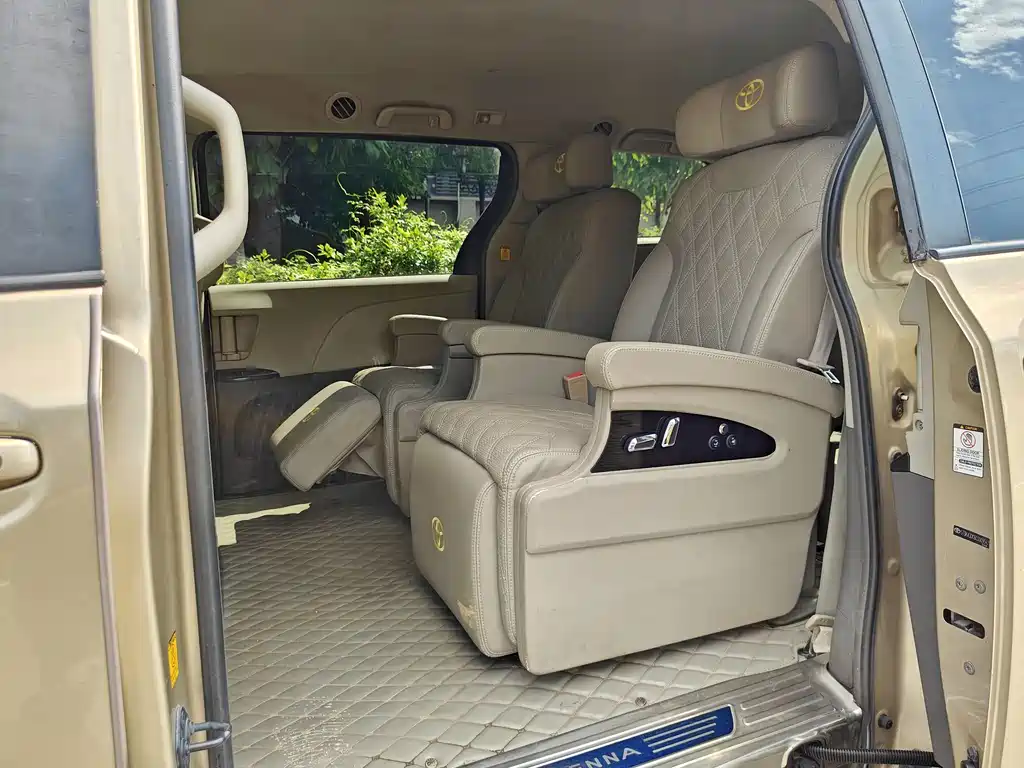 Toyota Sienna 2011 Sienna 2.7L