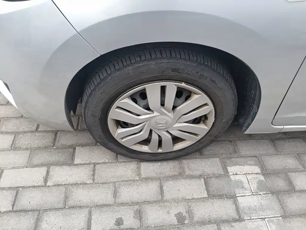 Honda Fit — миниатюра 23