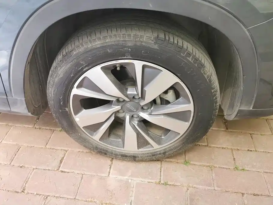 Geely Haoyue — миниатюра 6