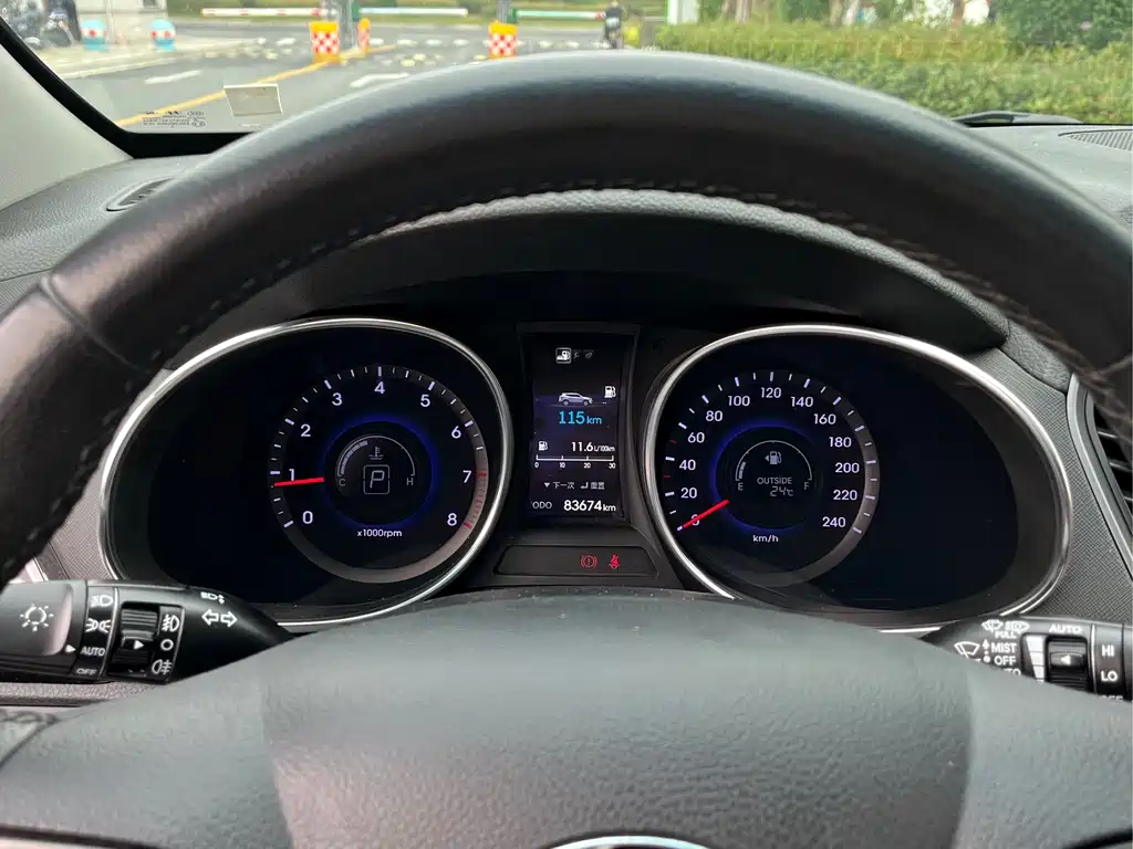 Hyundai Santa Fe — миниатюра 8
