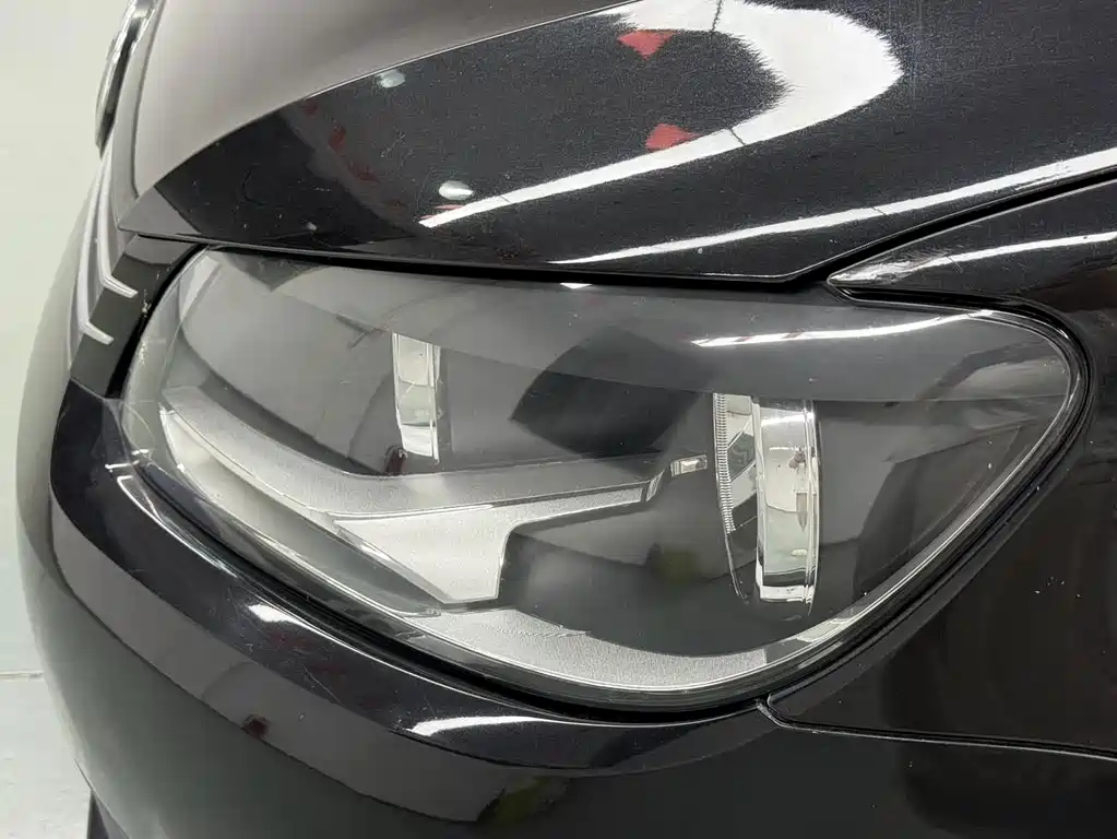 Volkswagen Touran — миниатюра 12