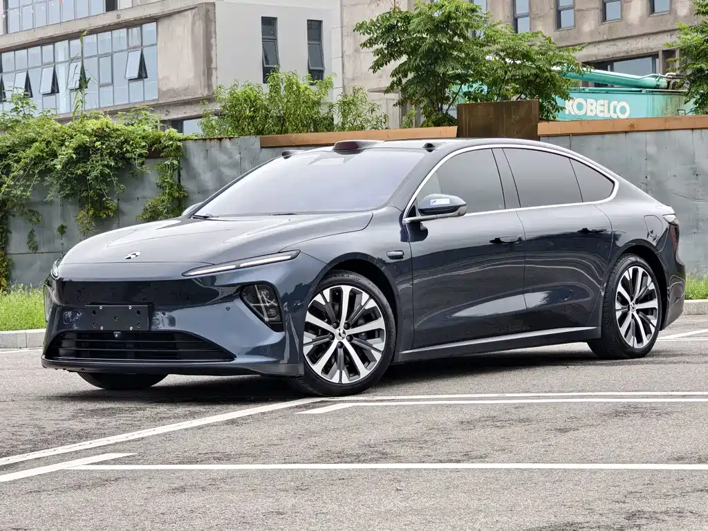 NIO ET7