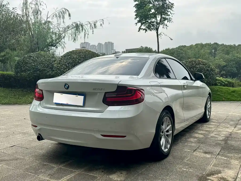 BMW 2 Series (Import) — миниатюра 9