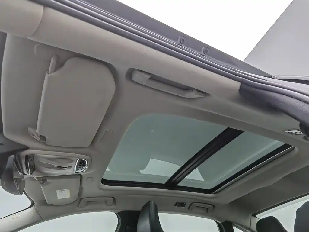 Volvo S90 — миниатюра 14