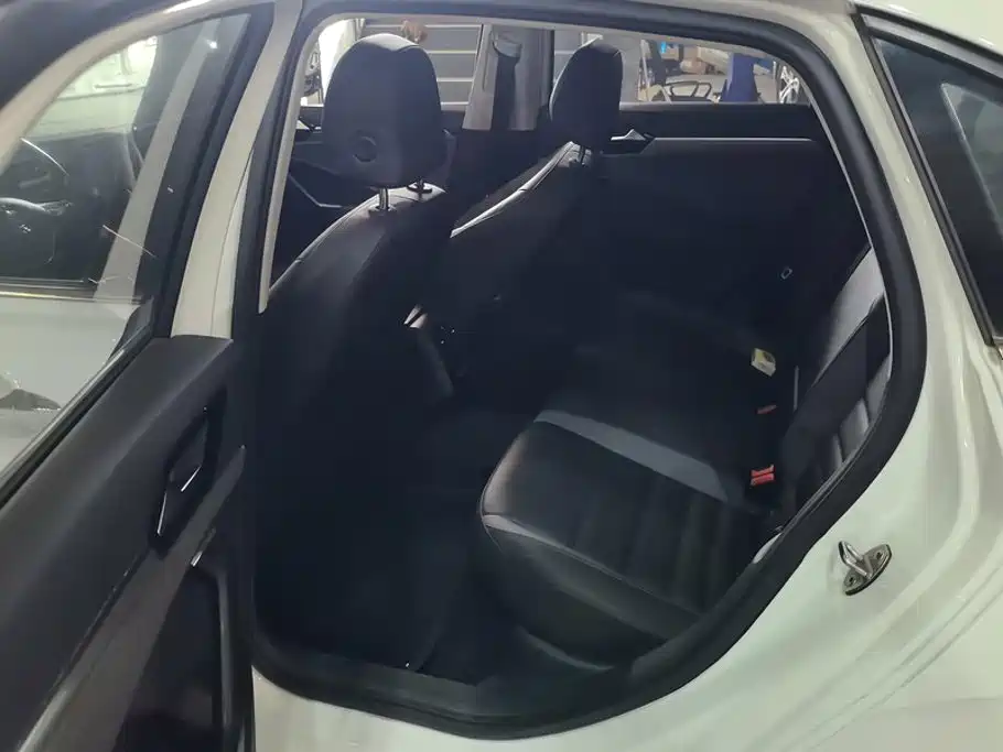 Volkswagen Sagitar — миниатюра 11