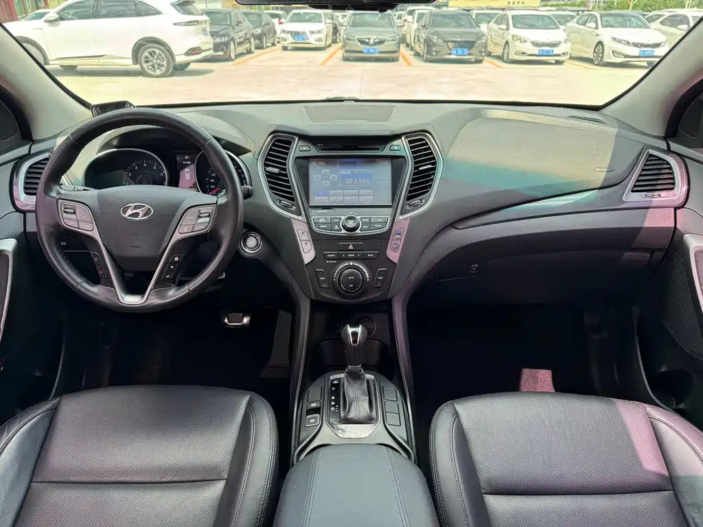 Hyundai Santa Fe — миниатюра 10