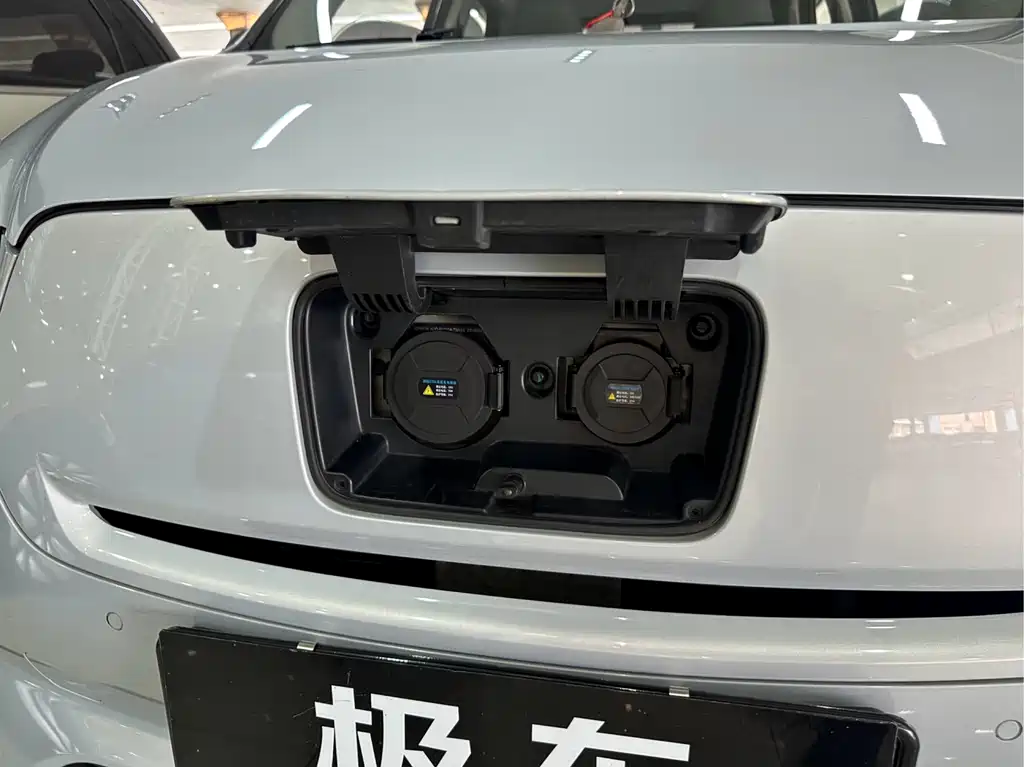 Leapmotor Leapmotor T03 — миниатюра 4