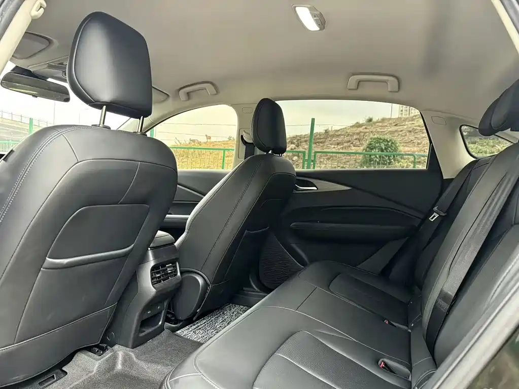 Wuling Xingguang — миниатюра 10