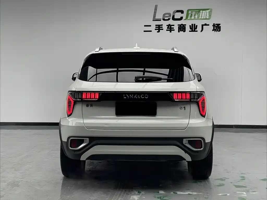 Lynk & Co 01 2019 2.0T Pro V