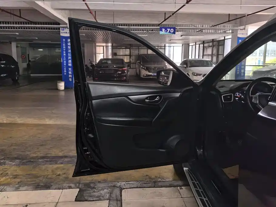 Nissan X-Trail — миниатюра 7