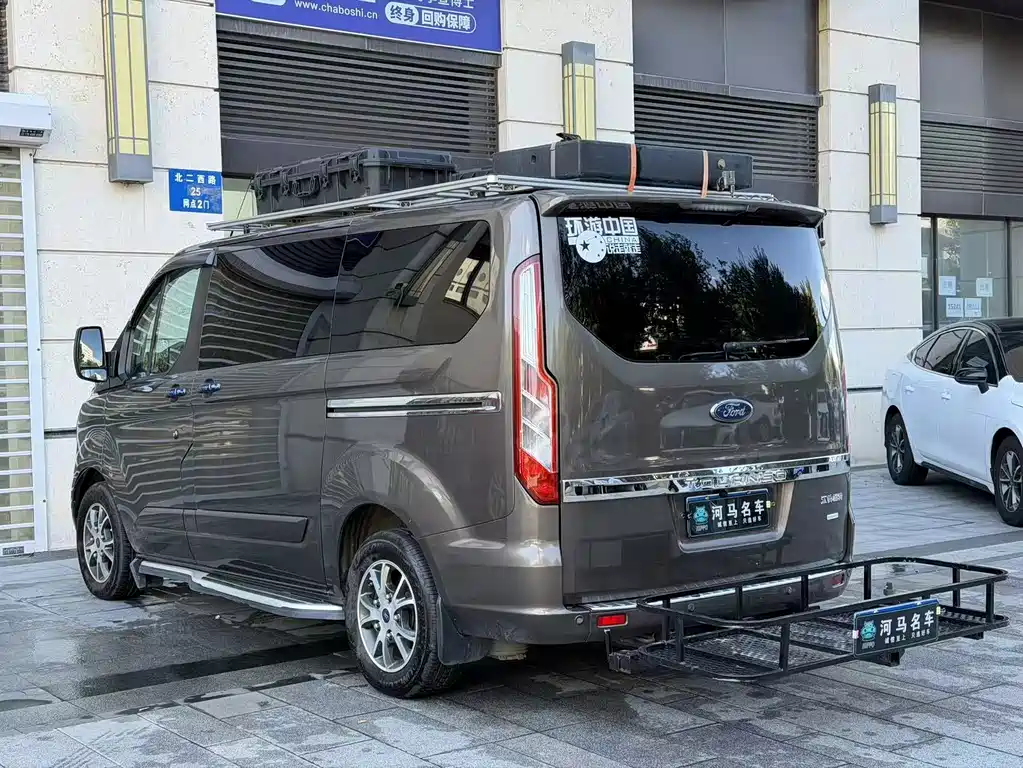 Ford Tourneo — миниатюра 10