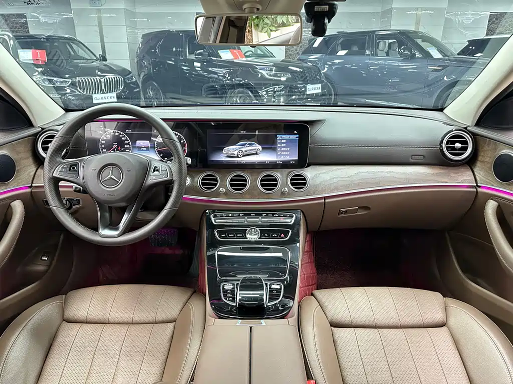 Mercedes-Benz E-Class — миниатюра 12