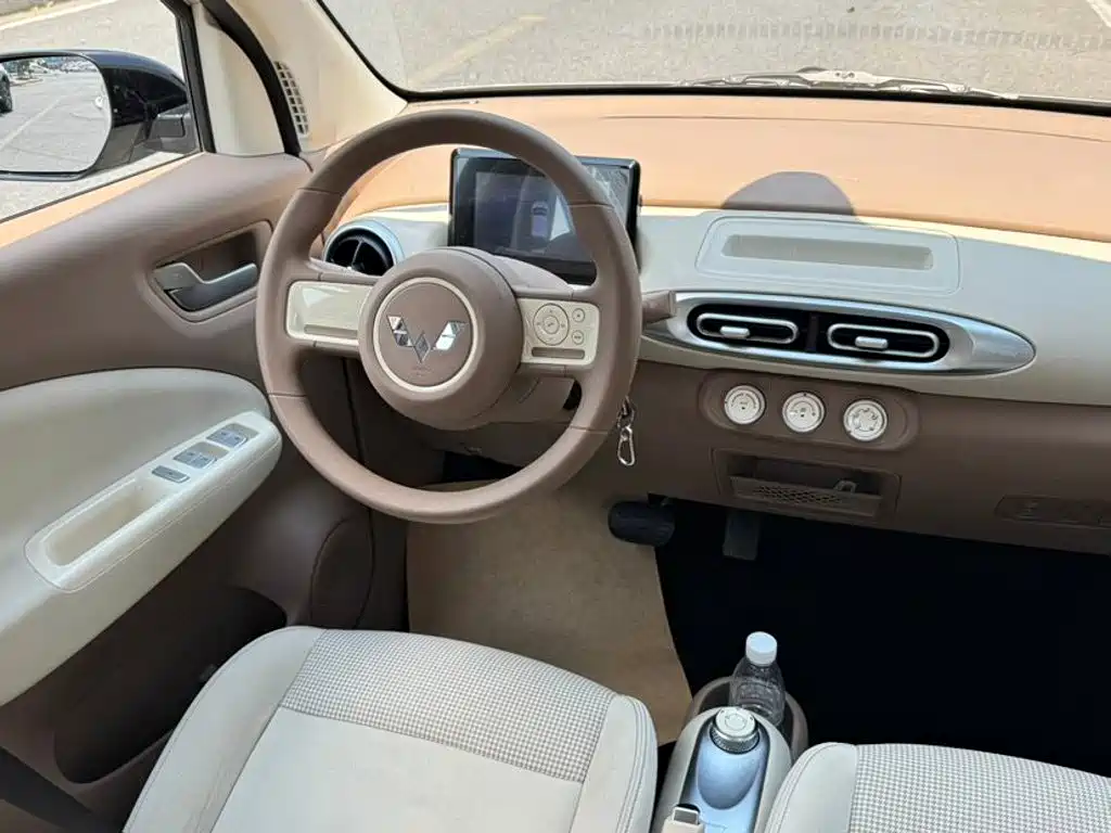 Wuling MINIEV — миниатюра 7