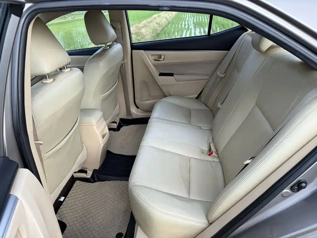 Toyota Corolla — миниатюра 13