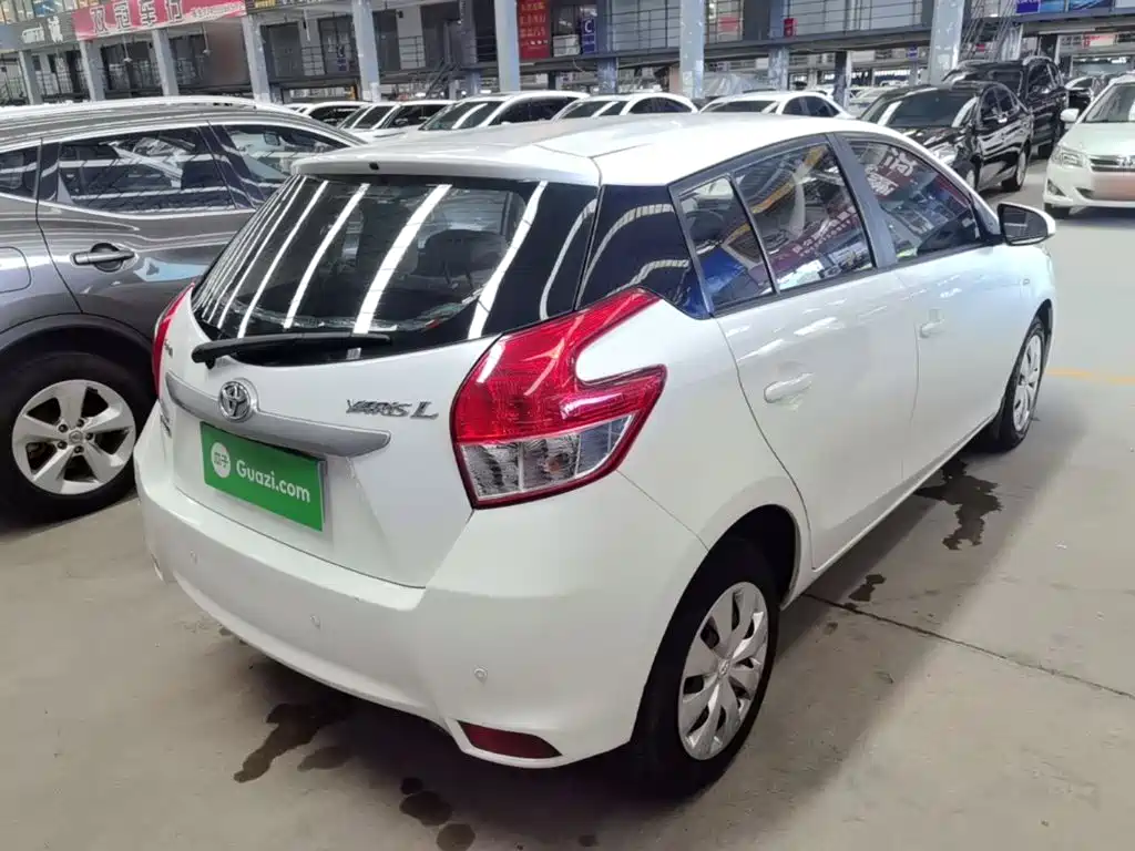 Toyota Yaris L — миниатюра 7