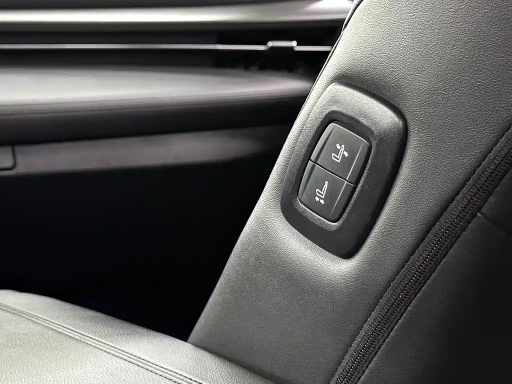 Toyota Avalon — миниатюра 16