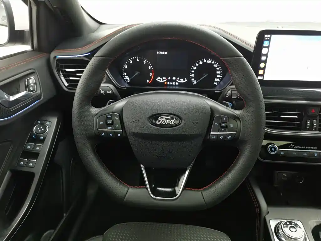 Ford Focus — миниатюра 11