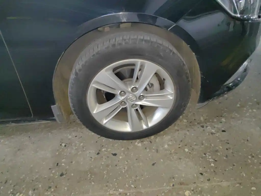 Buick Regal — миниатюра 8